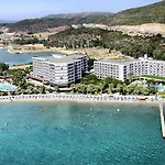 Tusan Üdülőközpont 5*