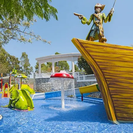 Tusan Üdülőközpont 5*