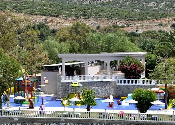 Tusan 5* Κουσάντασι