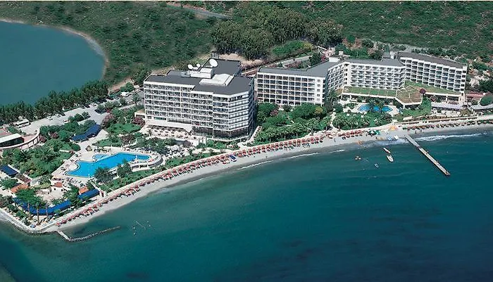 Θέρετρο Tusan Κουσάντασι
